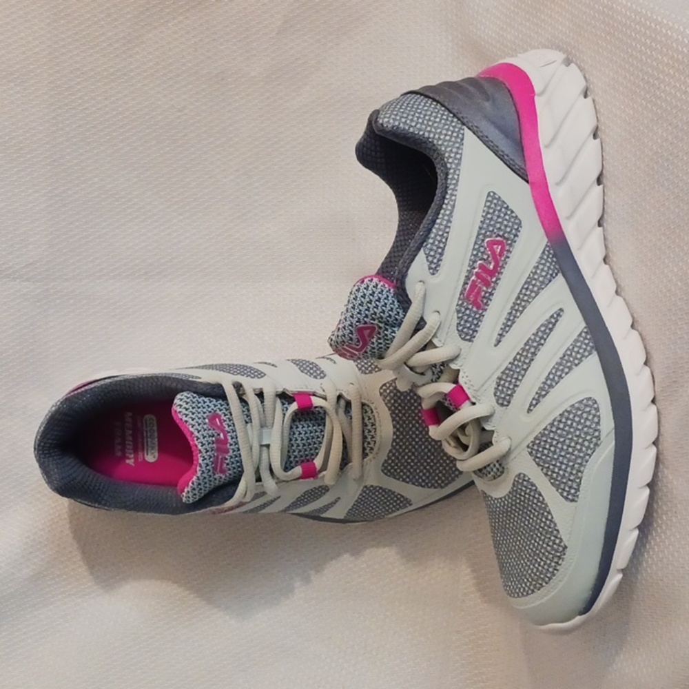 Fila Running Shoes With Memory Foam - image 1